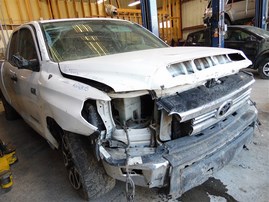 2016 Toyota Tundra SR5 White Extended Cab 5.7L AT 4WD #Z24805